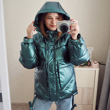 Load image into Gallery viewer, Winter women short parkas jackets casual female thicken warm hooded jackets coat windprood shiny big pocket jackets
